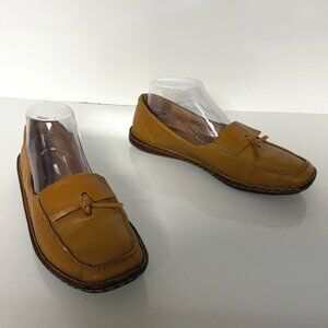 Born Tan Leather Loafer Shoes Womens Size 8.5M Handcrafted Flats W-6920